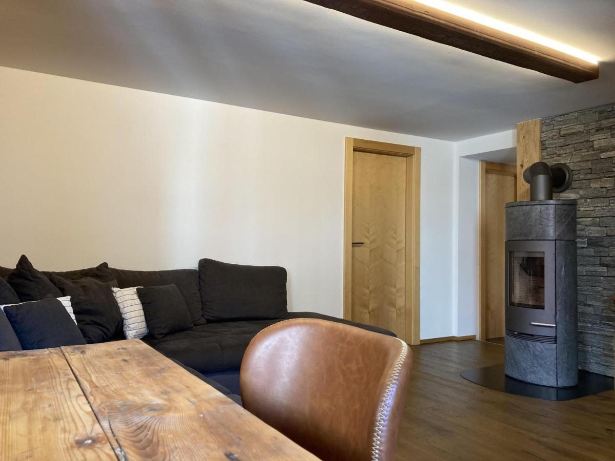 Ried-Brig Ferienwohnung Dorfbrunnu מראה חיצוני תמונה