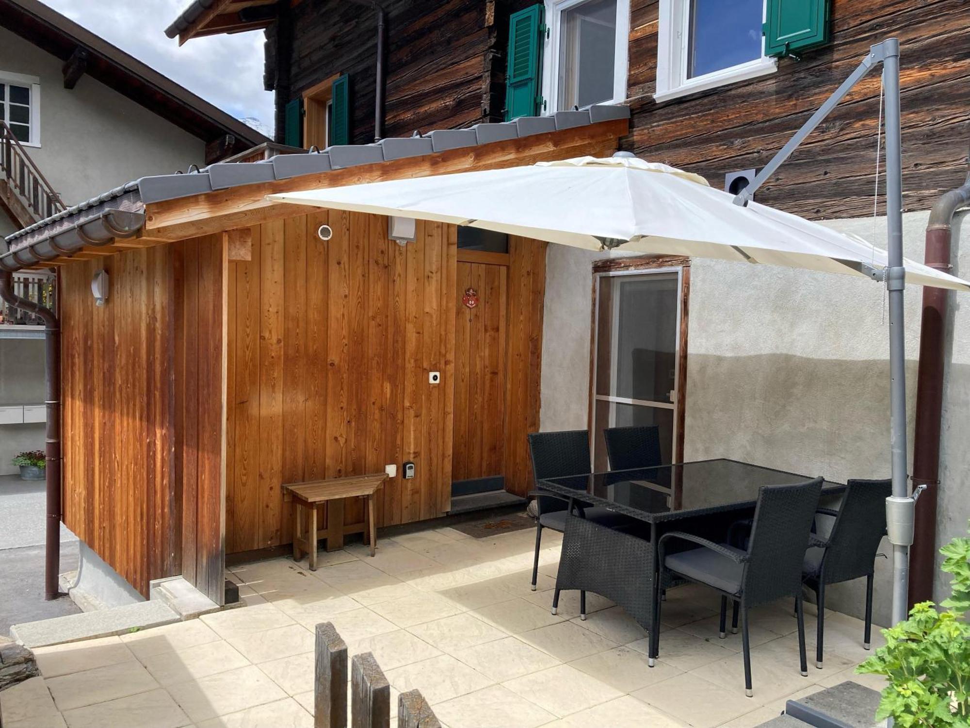 Ried-Brig Ferienwohnung Dorfbrunnu מראה חיצוני תמונה